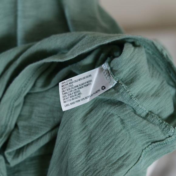 Universal Thread Green Basic T Shirt Dress in Green

A1 - Picture 7 of 9